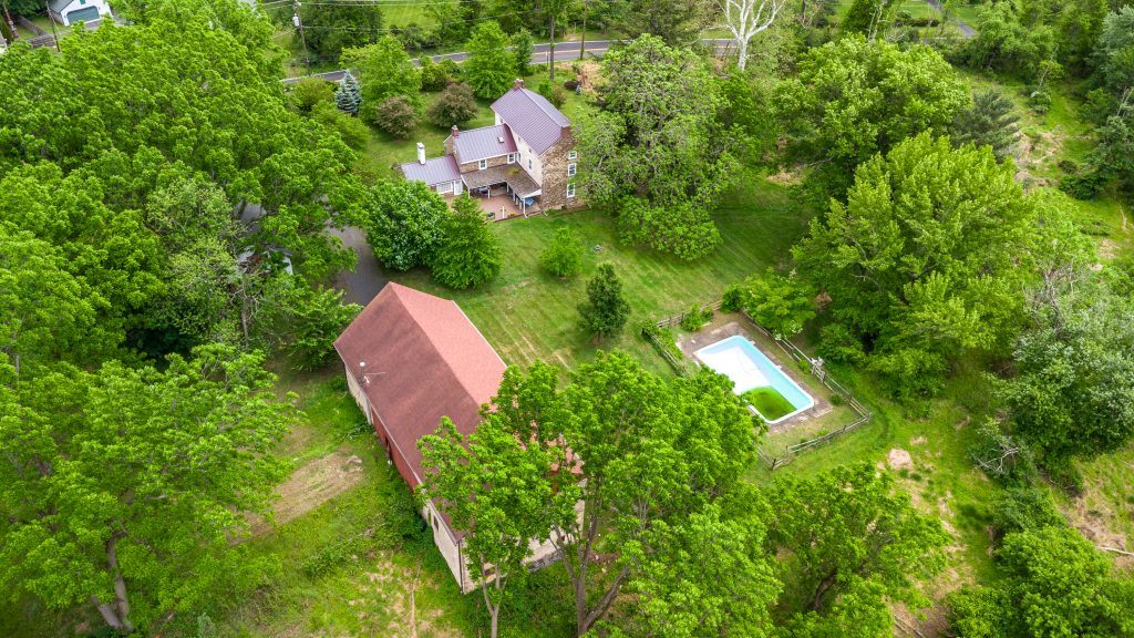 345 Park Ave, Chalfont, PA 18914